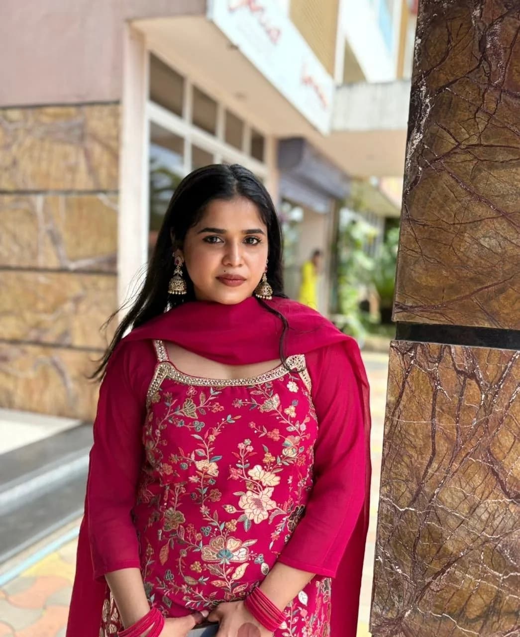 HCPC-Registered Physiotherapist in Bangalore — Iram Areef Mujawar, MPT HCPC-registered physiotherapist in Bangalore Iram Areef Mujawar, MPT, UK Health & Care Professions Council registration #PH149292, senior female physiotherapist at Pro Physiotherapy JP Nagar 8th Phase Bengaluru
